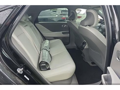 Used 2023 Hyundai Ioniq 6 SEL image 6