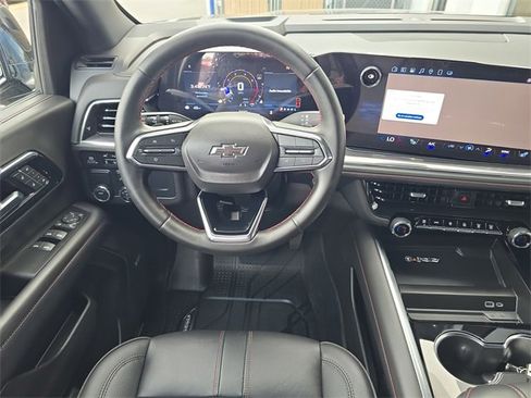 Certified 2025 Chevrolet Suburban RST w/ Comfort Package image 12