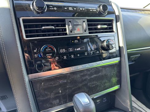 Used 2022 Nissan Armada Platinum w/ Captain's Chairs Package image 16