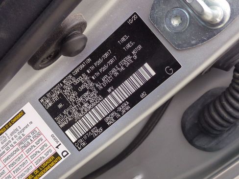 Used 2021 Toyota 4Runner SR5 Premium w/ Moonroof Package AWD/4WD image 33