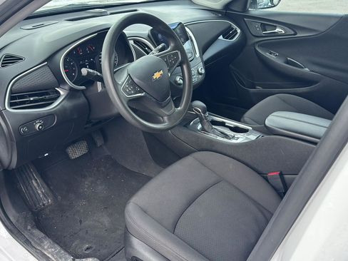 Used 2023 Chevrolet Malibu LT image 11