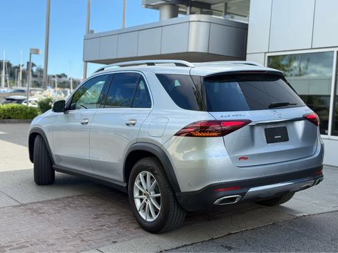 Used 2024 Mercedes-Benz GLE 450e 4MATIC image 3