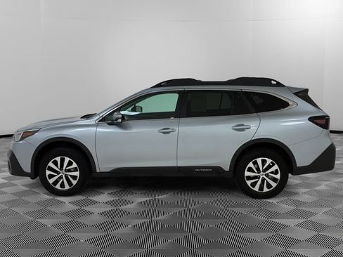Used 2020 Subaru Outback Premium AWD/4WD image 2