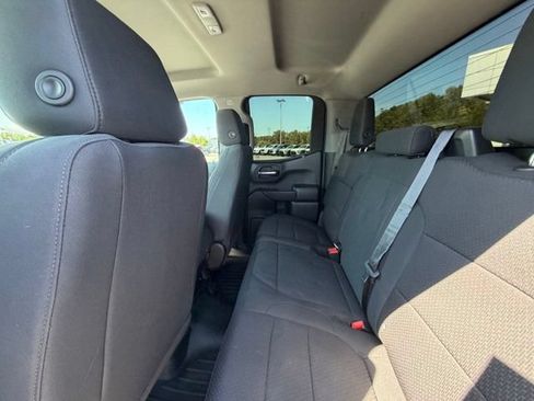 Used 2021 Chevrolet Silverado 1500 Custom AWD/4WD image 28