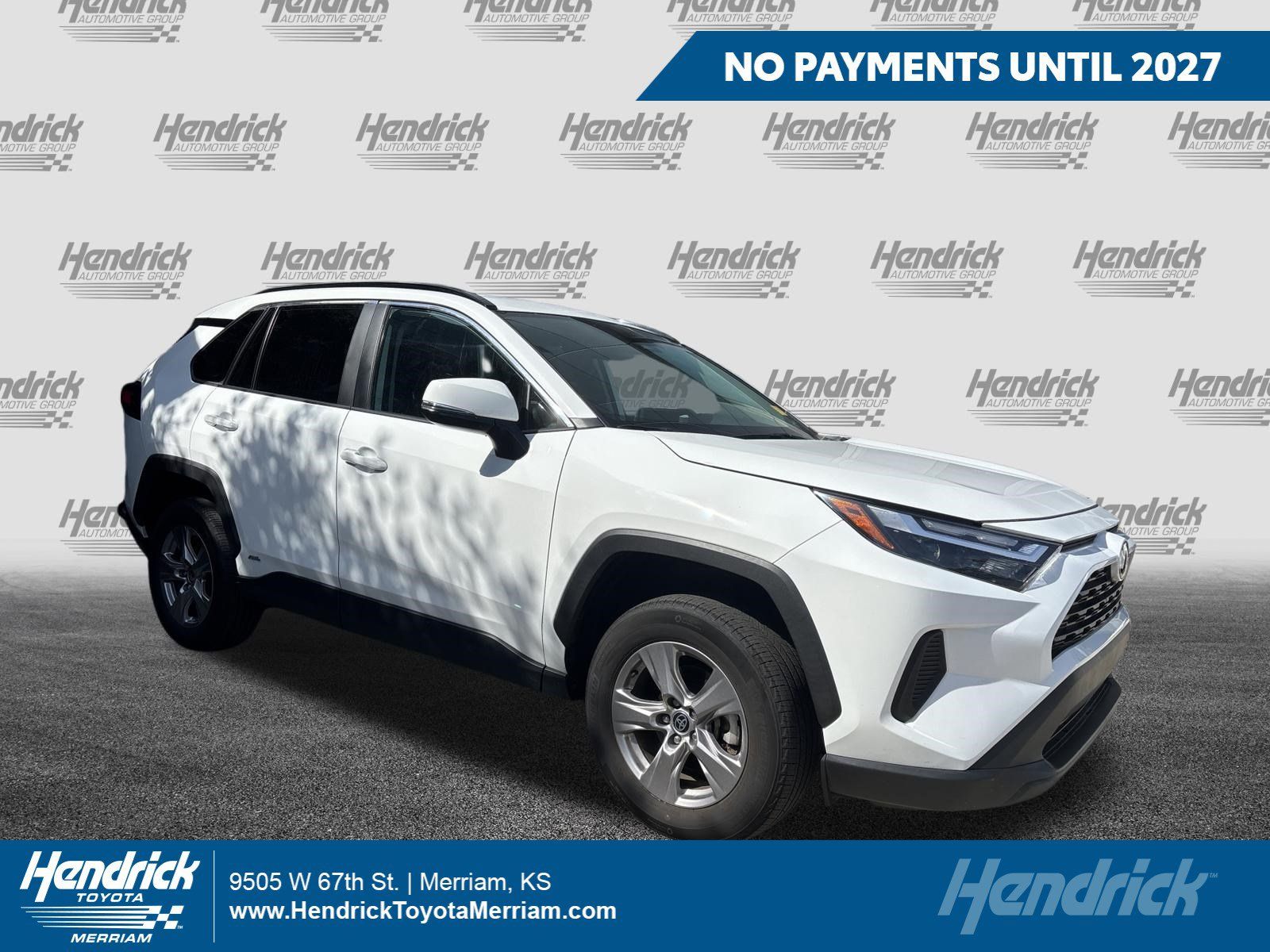 Used 2025 Toyota RAV4 XLE AWD/4WD image 1