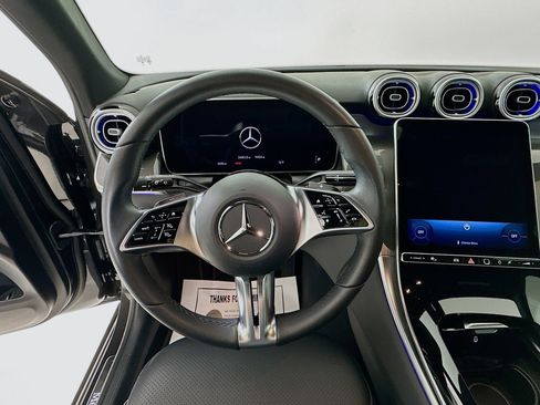 Used 2026 Mercedes-Benz GLC 300 image 12