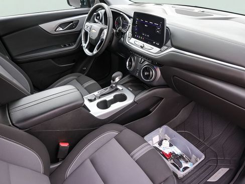 Used 2024 Chevrolet Blazer LT w/ Convenience Package FWD image 29