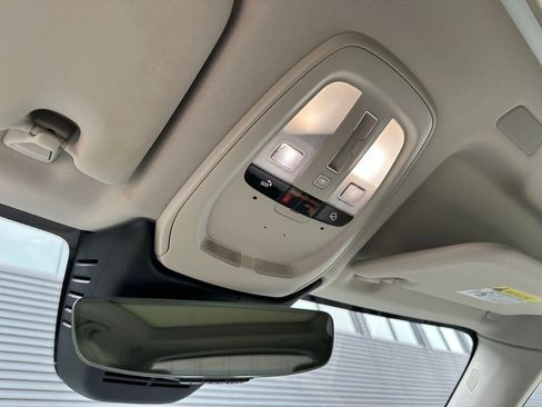 Used 2023 Volvo XC60 B5 Ultimate w/ Protection Package Premier image 32