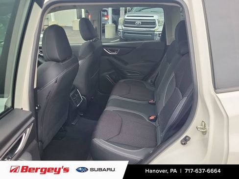 Used 2021 Subaru Forester Premium image 12