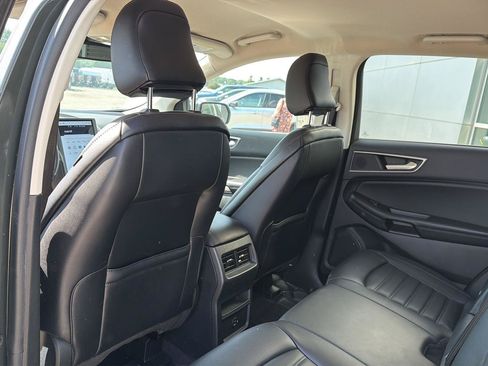 Used 2022 Ford Edge SEL AWD/4WD image 17