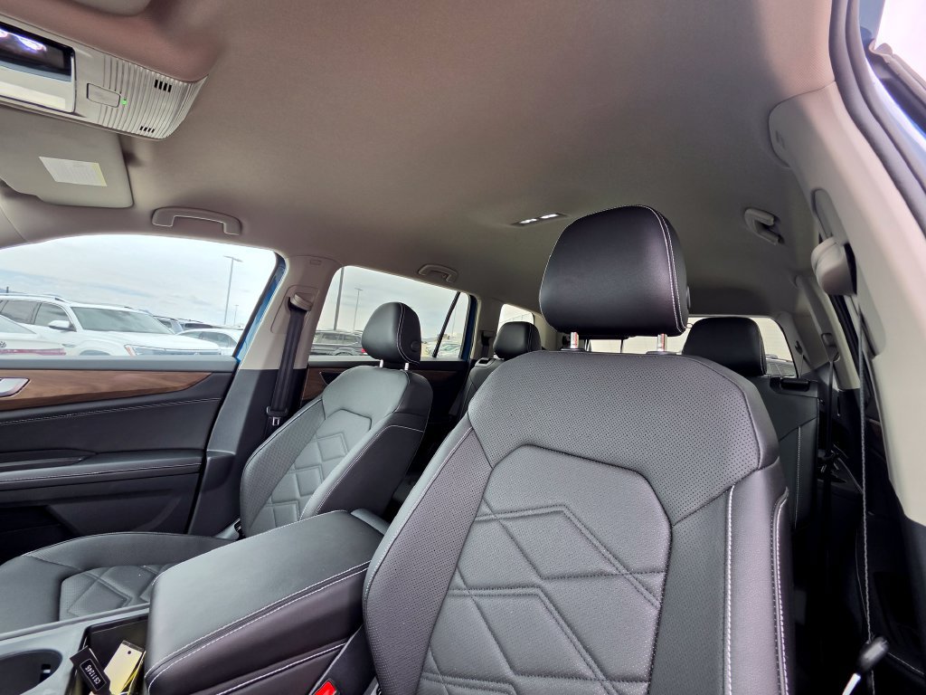 Certified 2026 Volkswagen Atlas SE FWD image 13