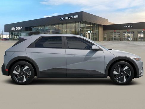 New 2026 Hyundai Ioniq 5 SE image 5