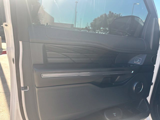 Used 2018 Ford Expedition Platinum RWD image 8