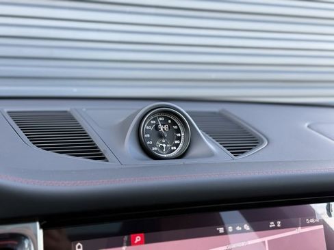 New 2025 Porsche Macan S image 21