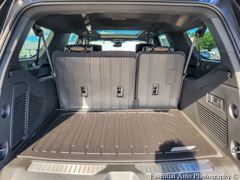 New 2026 GMC Yukon XL Denali Ultimate w/ LPO, Floor Liner Package AWD/4WD image 20