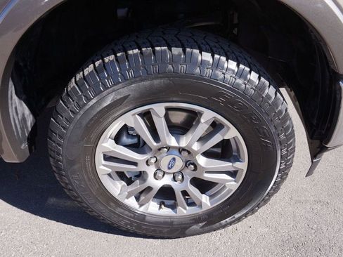 Used 2018 Ford F150 Lariat image 15