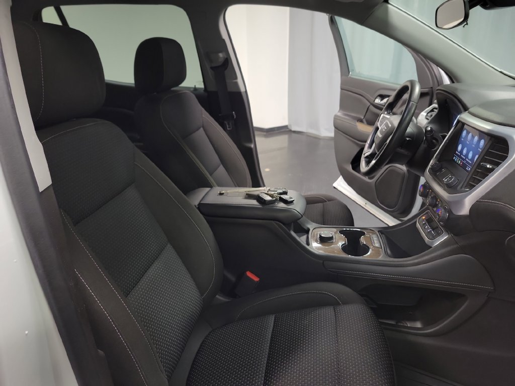Used 2023 GMC Acadia SLE FWD image 34