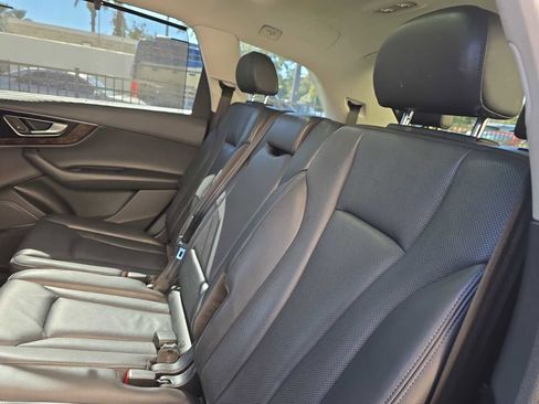 Used 2018 Audi Q7 3.0T Prestige w/ Prestige Package image 17