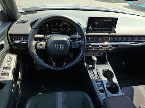 Used 2023 Honda Civic Sport image 11