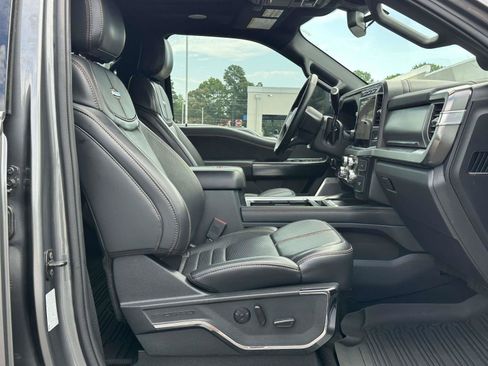 Used 2024 Ford F250 Platinum AWD/4WD image 6