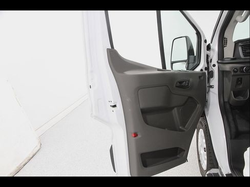 Used 2025 Ford Transit 250 Low Roof w/ Exterior Upgrade Package RWD image 4