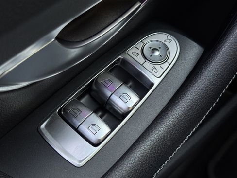 Used 2018 Mercedes-Benz E 400 4MATIC Coupe image 22