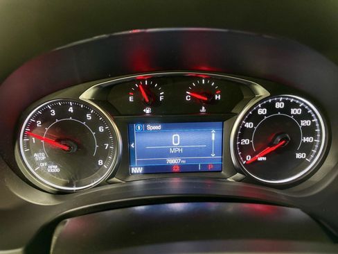 Used 2023 GMC Terrain SLE w/ Driver Convenience Package image 16