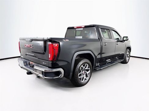 Used 2023 GMC Sierra 1500 SLT w/ SLT Premium Package AWD/4WD image 11