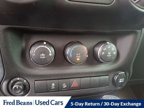 Used 2018 Jeep Wrangler Sport image 22