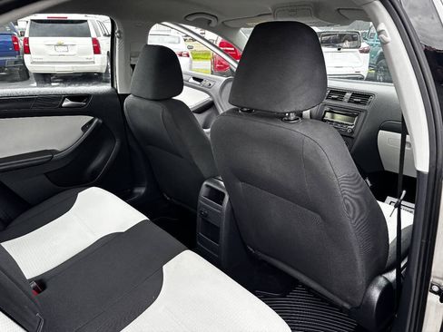 Used 2015 Volkswagen Jetta S FWD image 20