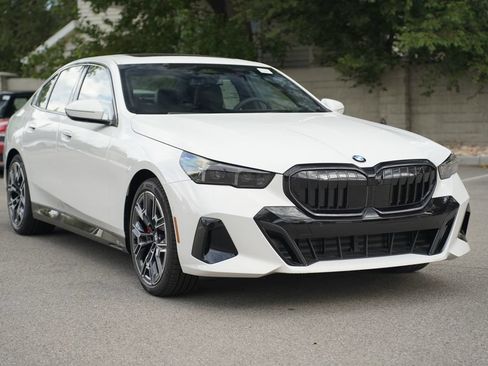 New 2027 BMW 530i xDrive AWD/4WD image 7