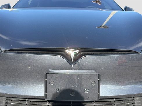 Used 2025 Tesla Model S Plaid image 9