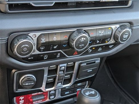 Used 2024 Jeep Wrangler Unlimited Rubicon image 20