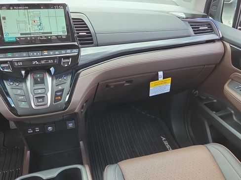 New 2026 Honda Odyssey Elite image 16