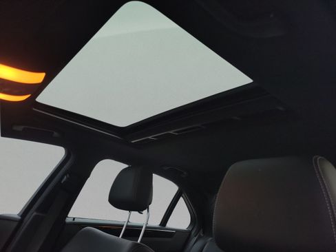 Used 2016 Mercedes-Benz E 250 Sedan image 29