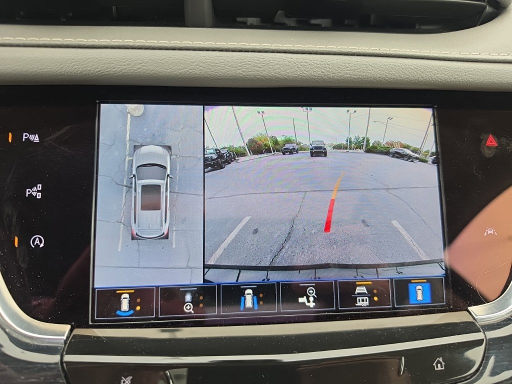 Used 2024 Cadillac XT6 Premium Luxury w/ Technology Package AWD/4WD image 17