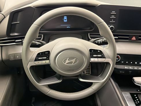 Used 2026 Hyundai Elantra Sport FWD image 11