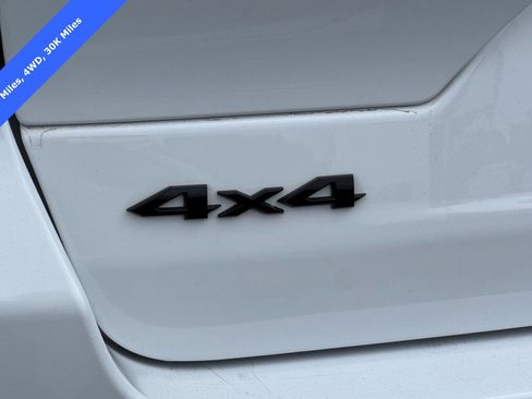 Used 2023 Jeep Grand Cherokee Altitude image 28