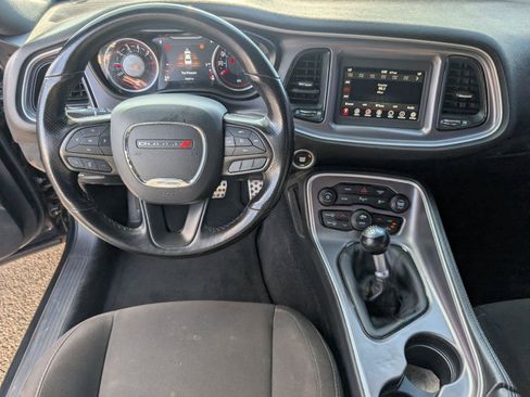 Used 2022 Dodge Challenger GT RWD image 32