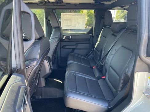 New 2025 Ford Bronco Badlands AWD/4WD image 10