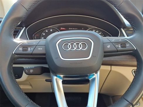 Used 2022 Audi Q5 2.0T Premium w/ Convenience Package image 14