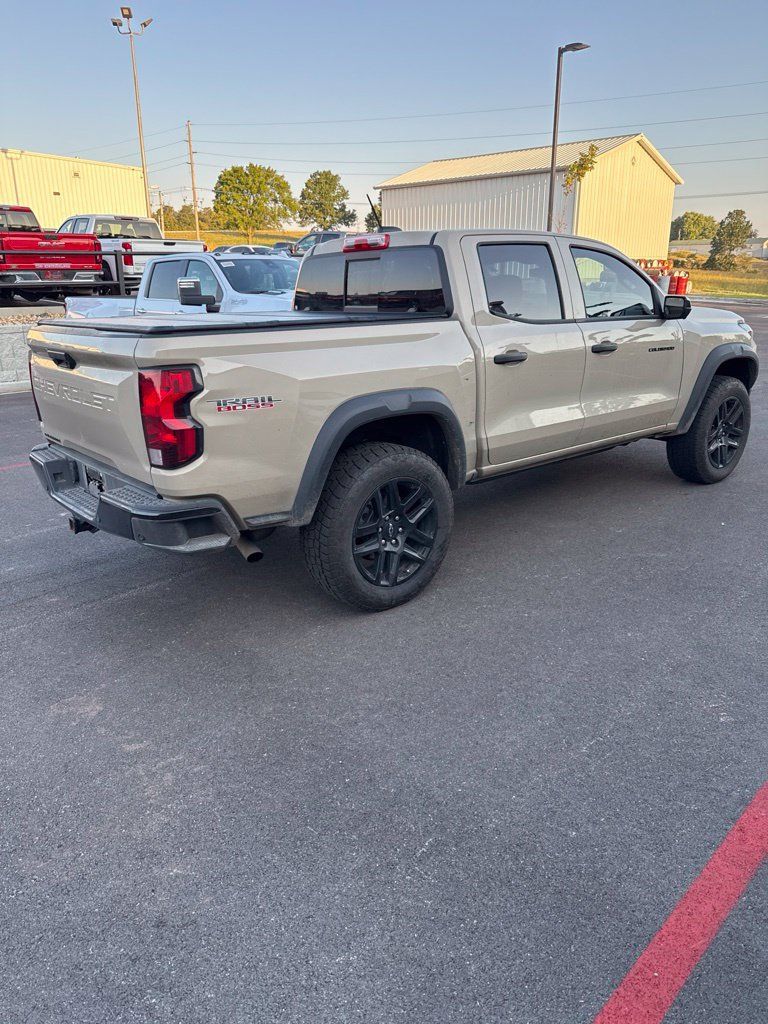 Used 2024 Chevrolet Colorado Trail Boss w/ Technology Package AWD/4WD image 3