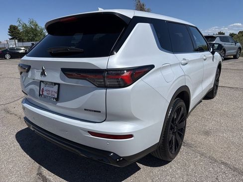New 2026 Mitsubishi Outlander LE FWD image 8