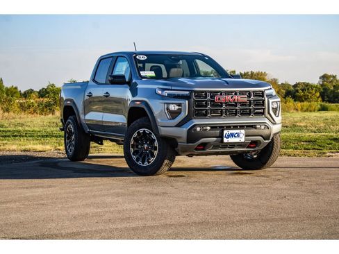 New 2026 GMC Canyon AT4 image 40