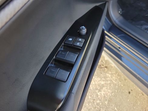 Used 2025 Toyota Camry LE image 17