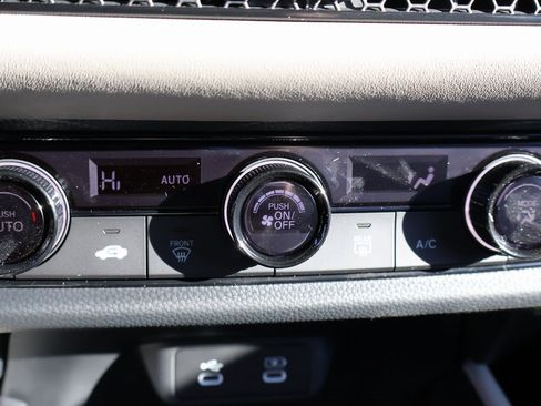 New 2026 Honda HR-V LX image 24