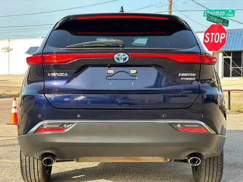 Used 2021 Toyota Venza Limited w/ Advanced Technology Package AWD/4WD image 6