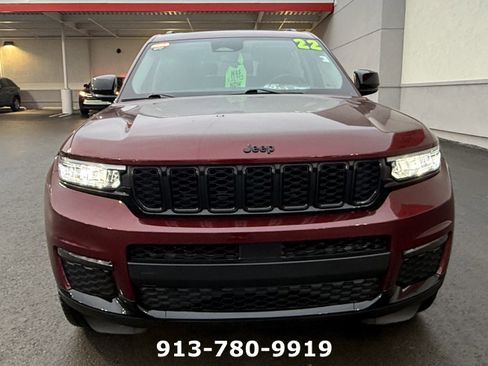 Used 2022 Jeep Grand Cherokee L Limited w/ Black Appearance Package image 3