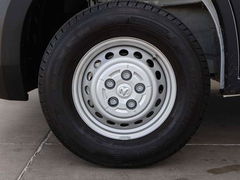 Used 2025 RAM ProMaster 2500 w/ Safety Group image 6