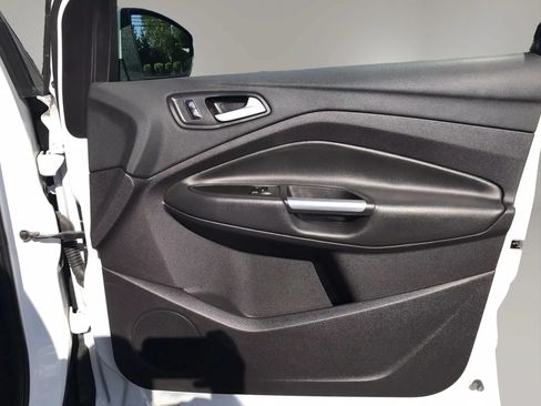Used 2016 Ford Escape SE FWD image 46